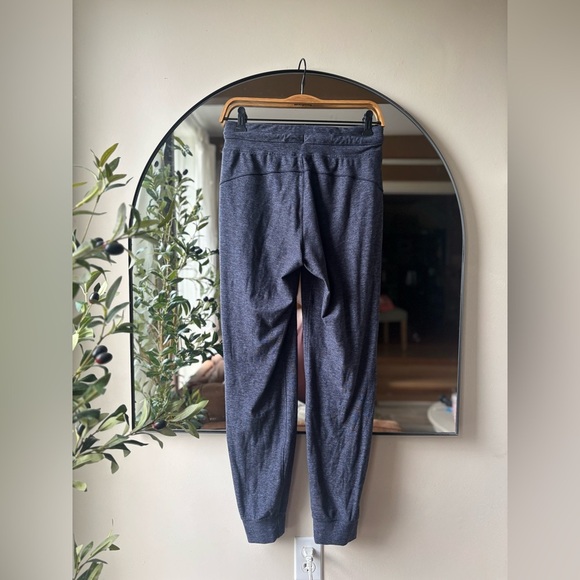 LULULEMON | ready to rulu Heathered navy | size 6 - Picture 4 of 6